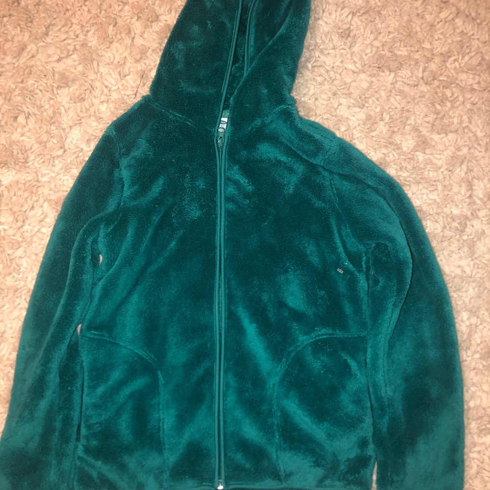 Emerald green never worn Old Navy fuzzy sweatshirt